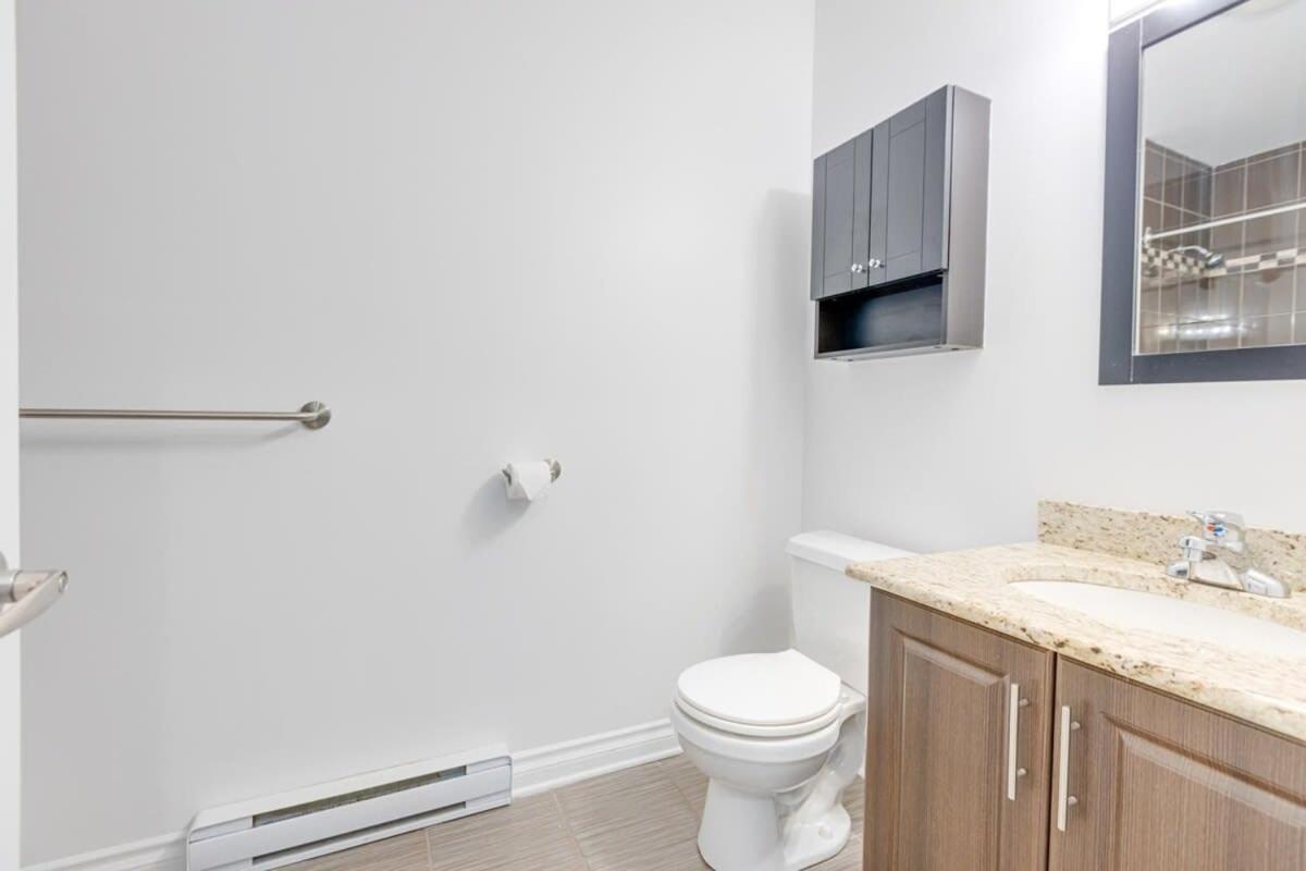 M11 Gorgeous Bright Corner 2Br In Heart Of Mtl Apartment Montreal Bagian luar foto